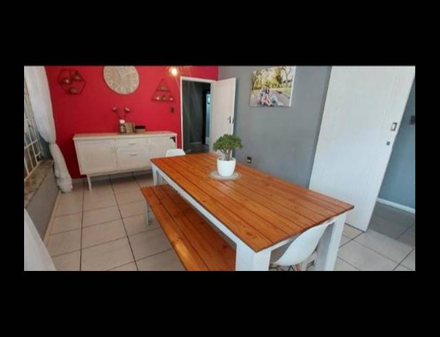3 BEDROOM HOUSE FOR SALE IN NORKEM PARK